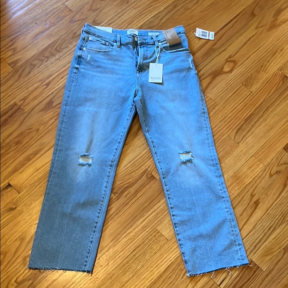 NWT Kensie Vintage Luxe Jeans - The Slim